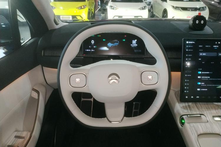 蔚来ES7 2024款 75kWh中控内饰13