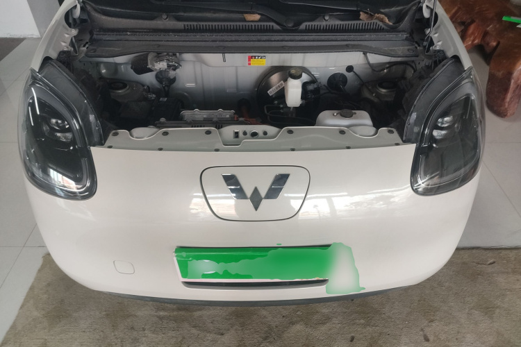 五菱汽车 宏光MINIEV 2025款 四门版 臻享+款机舱底盘24