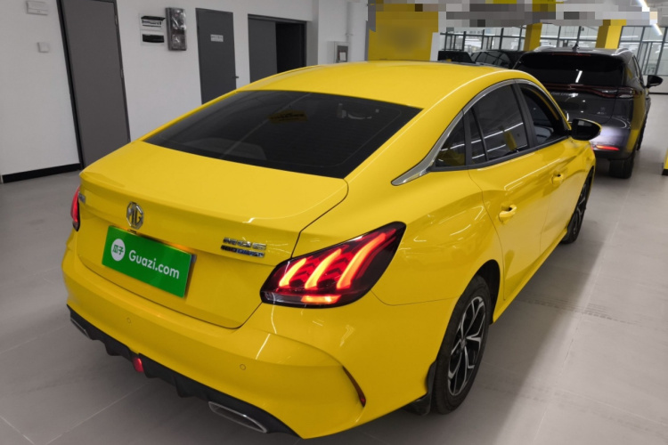 名爵 MG5 2021款 180DVVT 手动青春豪华版车身外观7