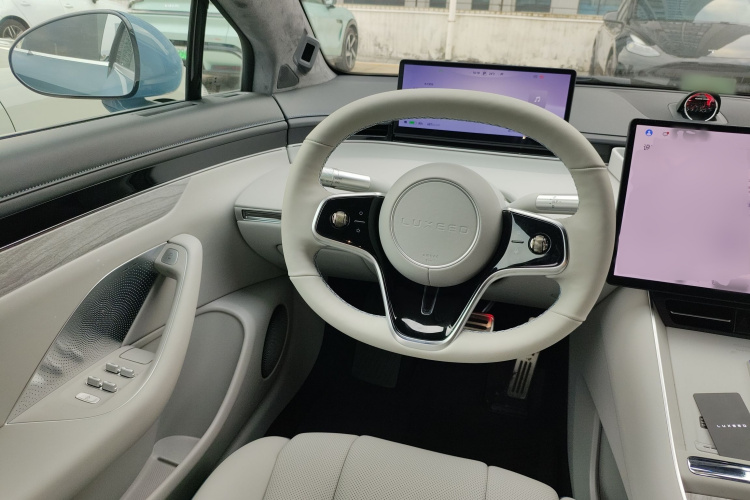 鸿蒙智行 智界S7 2025款 855km Max局部细节13