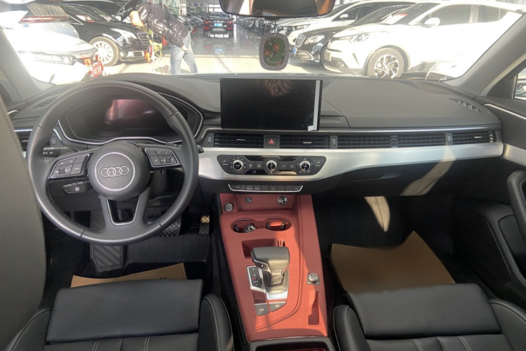 奥迪A4L 2024款 40 TFSI 时尚动感型中控内饰7001