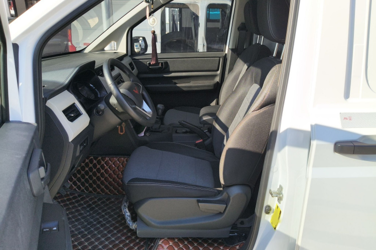 五菱汽车 五菱征程 2021款 1.5T 手动舒适型封窗版局部细节19