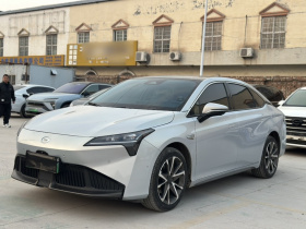 埃安 AION S Plus 2022款 80 智驾版