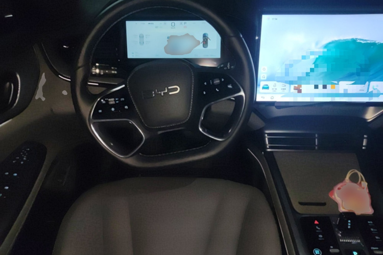 比亚迪 海豹07 DM-i 2025款 DM-i 1.5L 125km 尊贵型中控内饰13