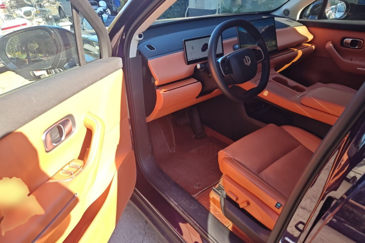 零跑汽车 零跑C16 2024款 增程 200激光雷达版中控内饰20