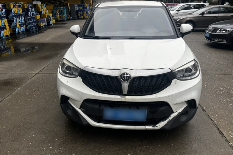 中华V3 2016款 1.5L 自动舒适型车身外观6001