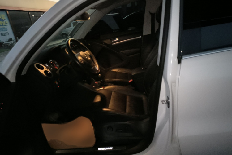 大众 途观 2016款 300TSI 自动两驱豪华版局部细节19