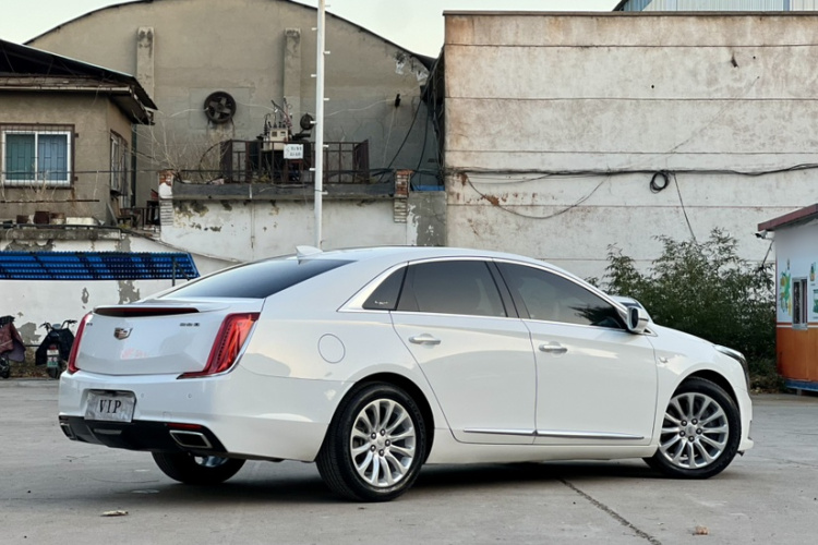 凯迪拉克XTS 2018款 28T 精英型车身外观6010