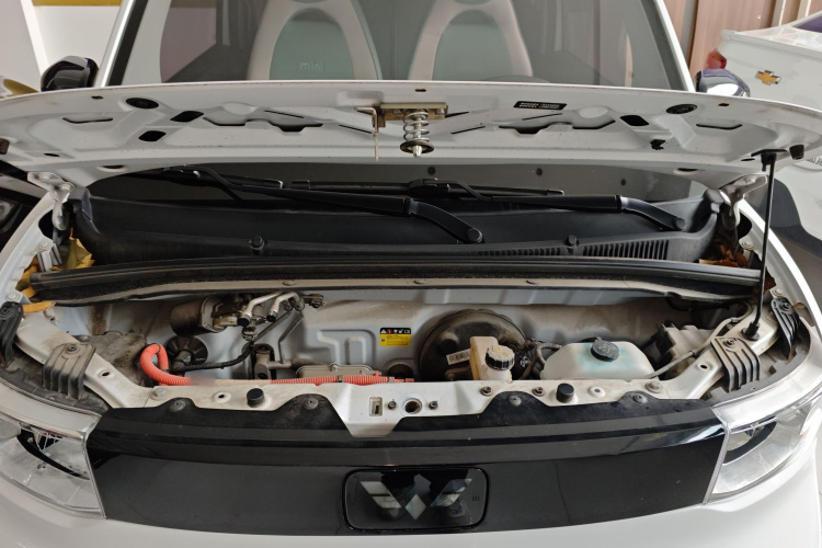 五菱汽车 宏光MINIEV 2022款 自在款 磷酸铁锂机舱底盘24