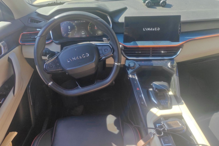 领克06 2020款 1.5T 耀Halo局部细节13