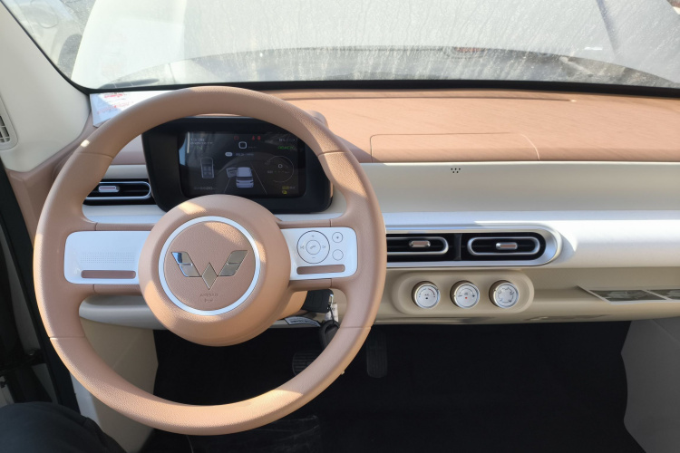 五菱汽车 宏光MINIEV 2024款 第三代 215km 青春版中控内饰7002