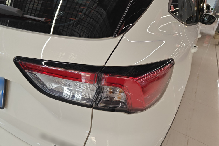 福特 锐际 2020款 EcoBoost 245 两驱悠享款车身外观6006