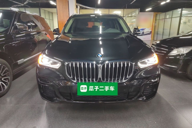 宝马X5(进口) 2022款 xDrive30i M运动套装车身外观2