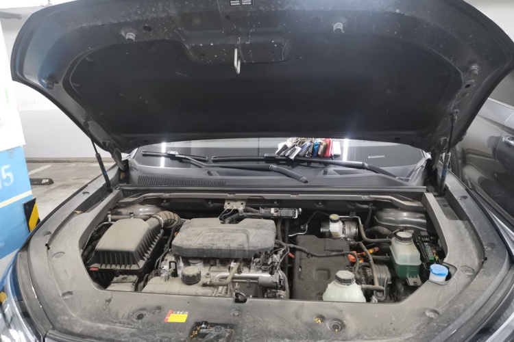 五菱汽车 五菱星光S 2024款 130km 旗舰型机舱底盘24