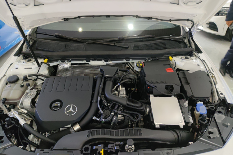 奔驰A级 2022款 改款三 A 200 L 运动轿车时尚型局部细节24