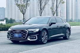 奥迪A6L 2023款 改款 45 TFSI quattro 臻选动感型