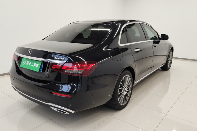 奔驰E级 2022款 改款二 E 260 L车身外观7