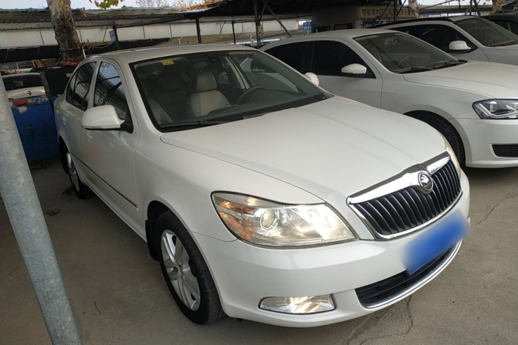 斯柯达 明锐 2014款 1.4TSI DSG逸俊版车身外观3