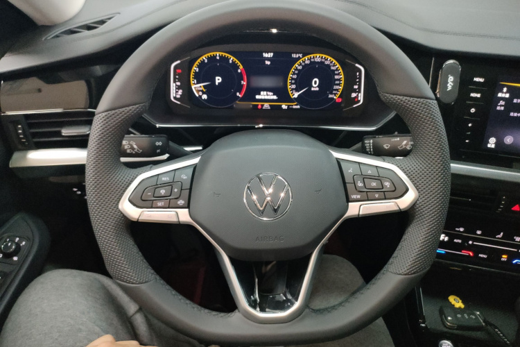 大众 帕萨特 2025款 出众款 380TSI 星空龙腾版局部细节13