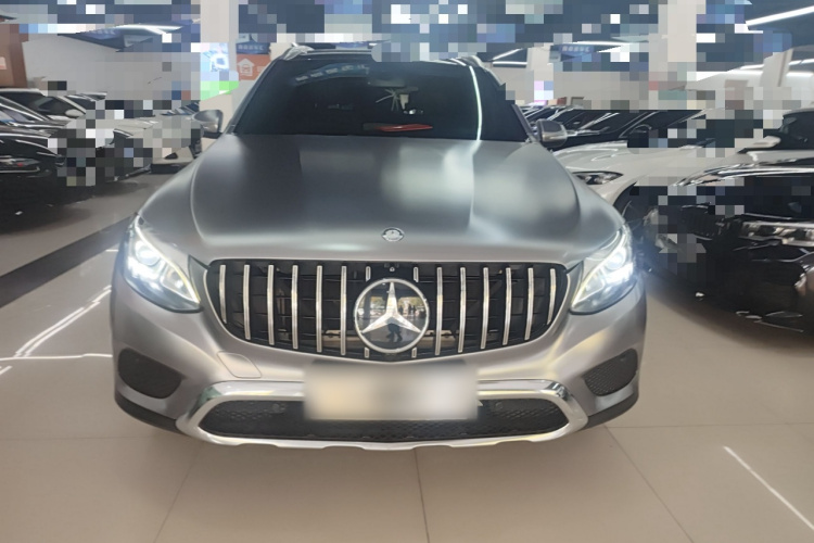 奔驰GLC 2016款 GLC 260 4MATIC 动感型车身外观2