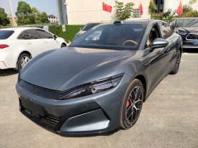 比亚迪 汉L 2025款 DM-p 四驱激光雷达旗舰型