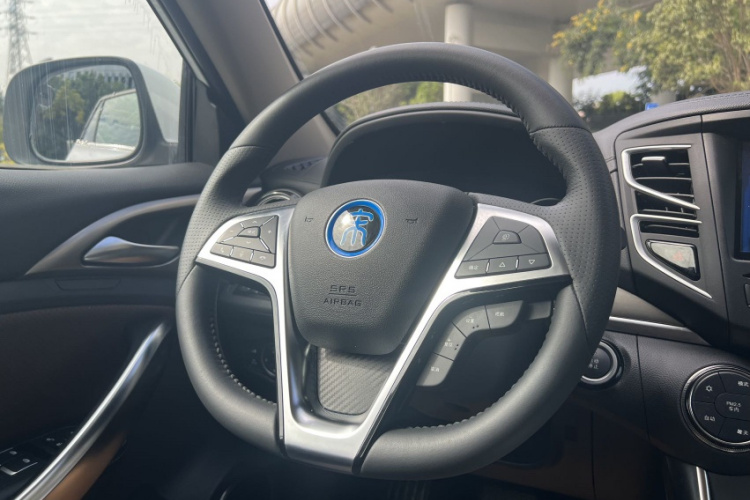 比亚迪 宋新能源 2017款 宋DM 1.5TID 全时四驱豪华型中控内饰7003