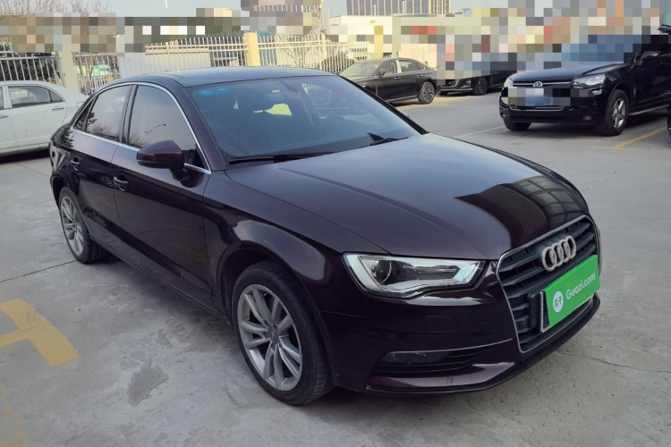 奥迪A3 2015款 Limousine 40 TFSI 自动舒适型车身外观3