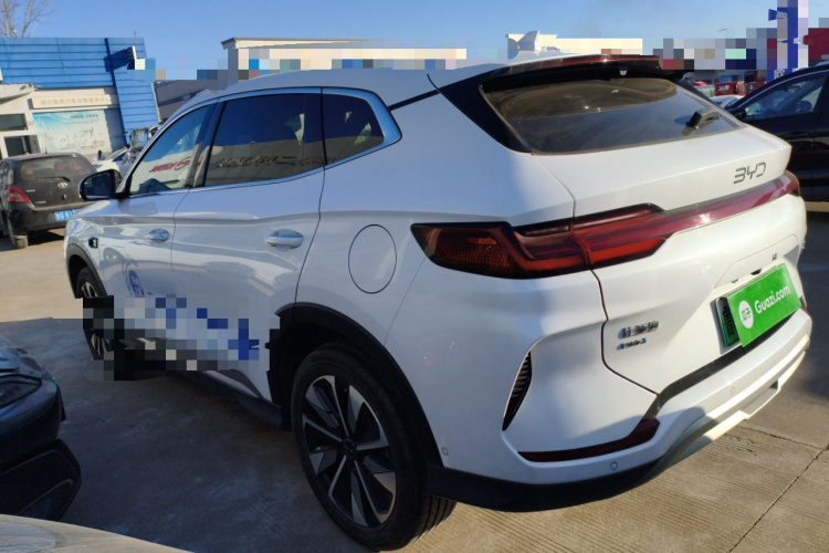 比亚迪 宋PLUS新能源 2025款 DM-i 智驾版 112KM 尊荣型车身外观6003