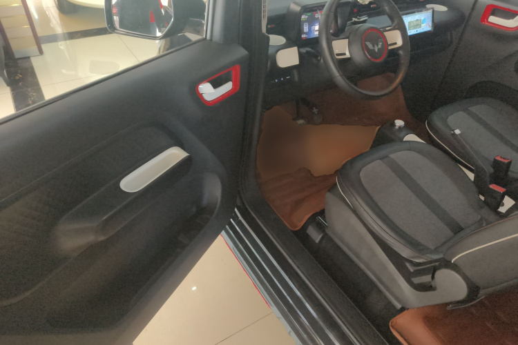 五菱汽车 宏光MINIEV 2022款 GAMEBOY 200km 玩咖款 磷酸铁锂中控内饰20