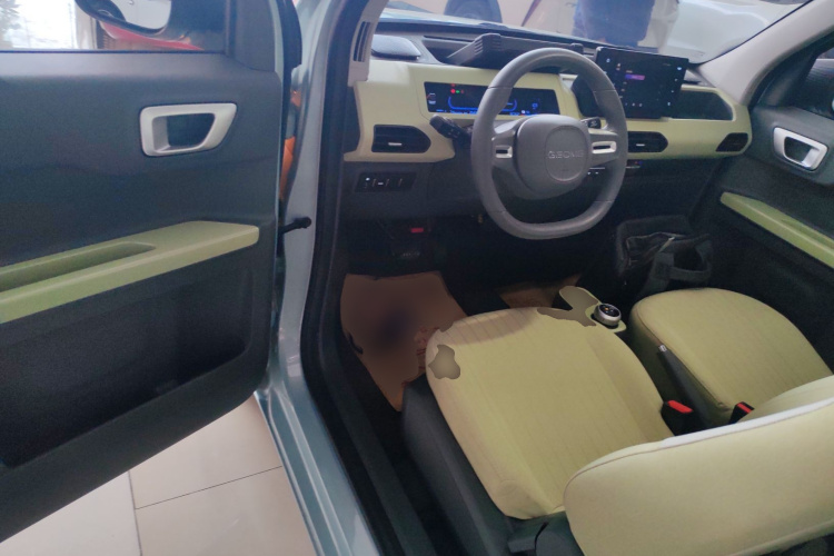 吉利银河 2024款 熊猫mini 200km 耐力熊中控内饰20