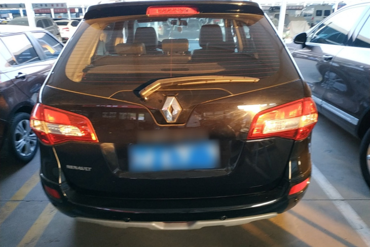 雷诺 科雷傲(进口) 2014款 改款 2.0L 两驱时尚版车身外观6004