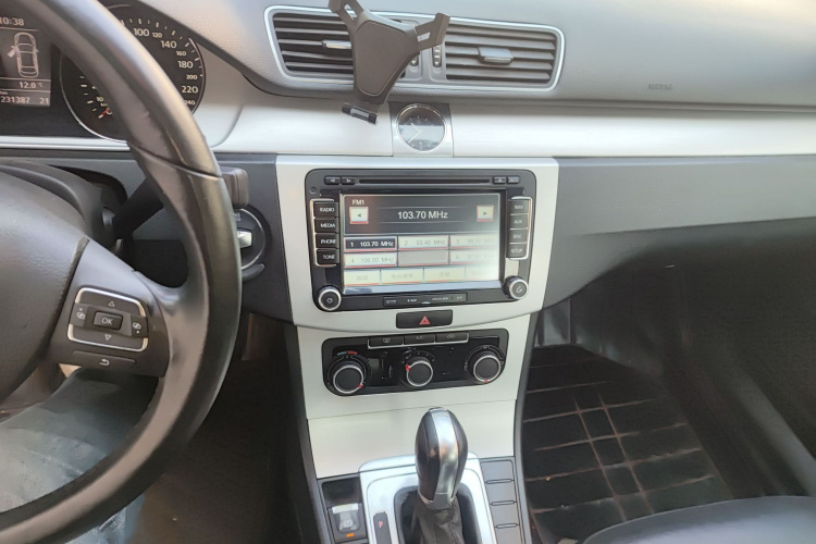 大众 迈腾 2013款 1.8TSI 领先型局部细节16