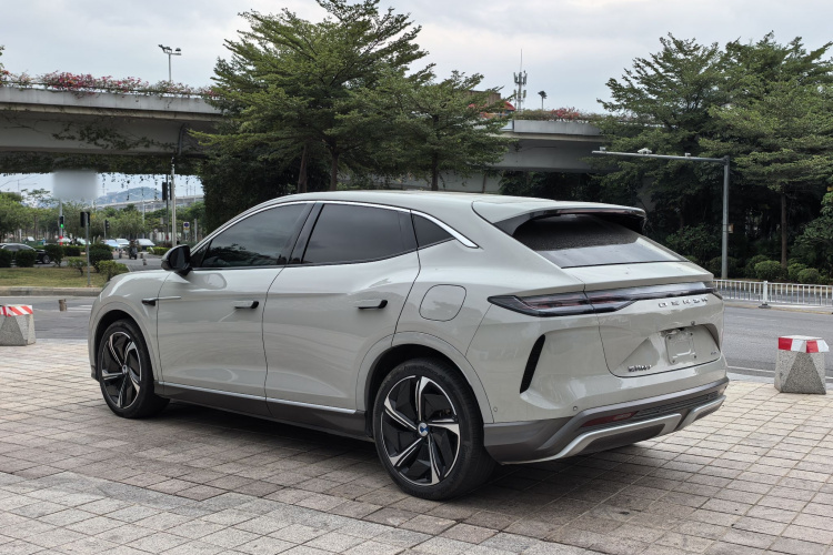 腾势N7 2023款 长续航性能Max版车身外观6005