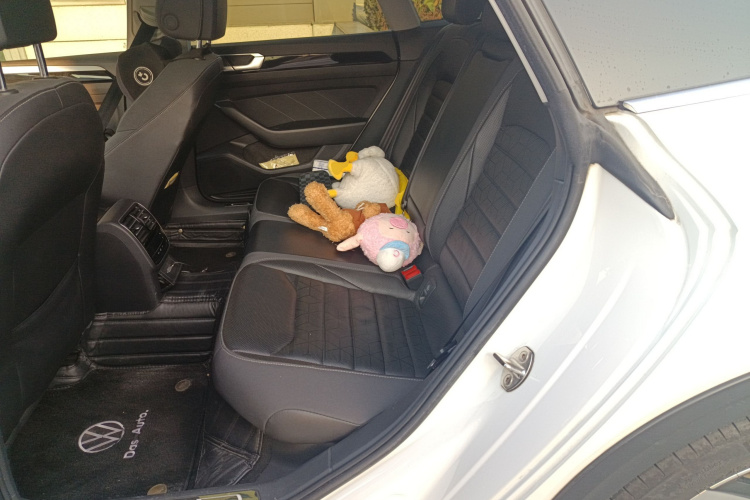 一汽-大众CC 2021款 猎装车 380TSI 猎心版中控内饰21