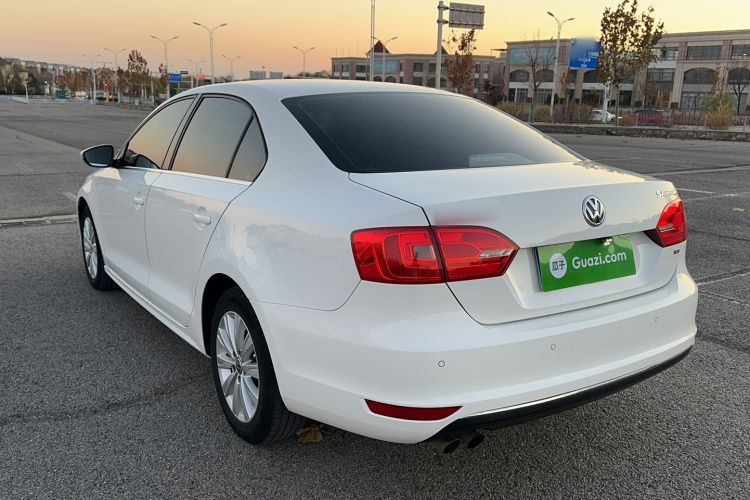 大众 速腾 2014款 1.4TSI 手动豪华型车身外观6006