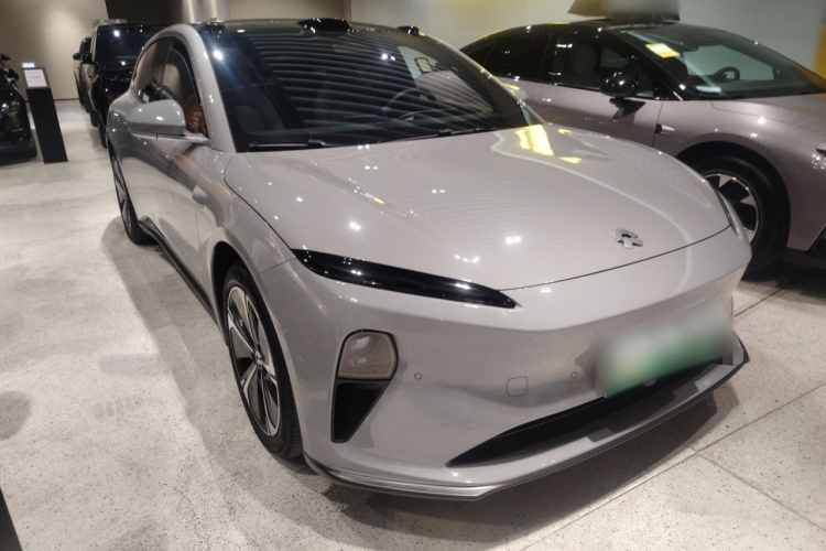 蔚来ET5T 2024款 75kWh Touring车身外观3