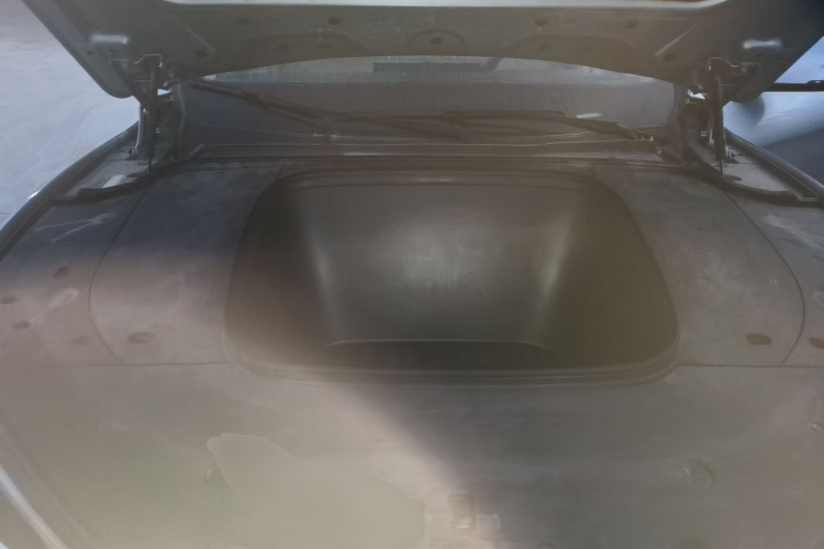 鸿蒙智行 问界M5 2022款 纯电后驱标准版机舱底盘24