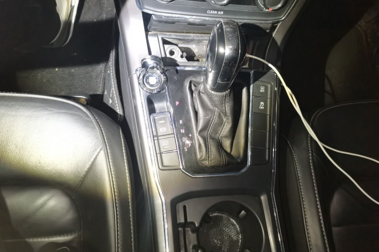 大众 帕萨特 2017款 1.8TSI DSG政府采购版 (CEA发动机)局部细节18