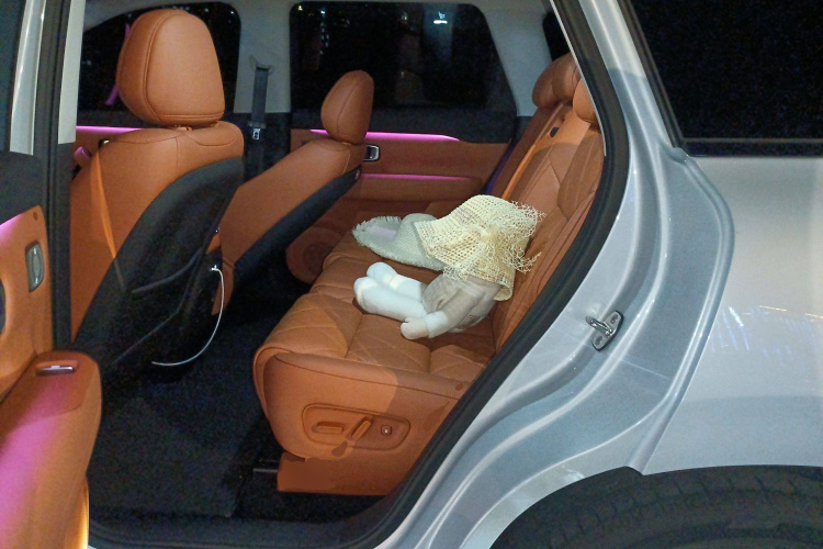 零跑汽车 零跑C16 2026款 纯电 630激光雷达智尊版 5座中控内饰21