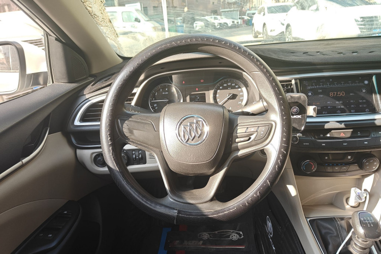 别克 英朗 2017款 15N 手动进取型中控内饰13