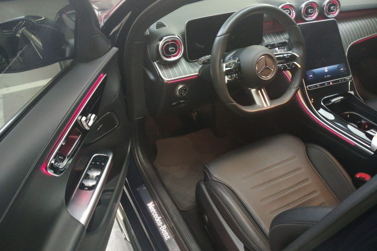 奔驰C级 2022款 改款 C 260 L 运动版中控内饰20