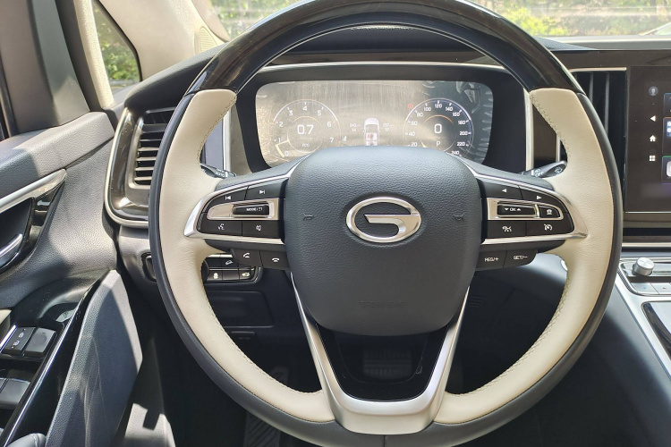 广汽传祺 传祺M8 2021款 大师系列 390T 四座御尊版中控内饰7003