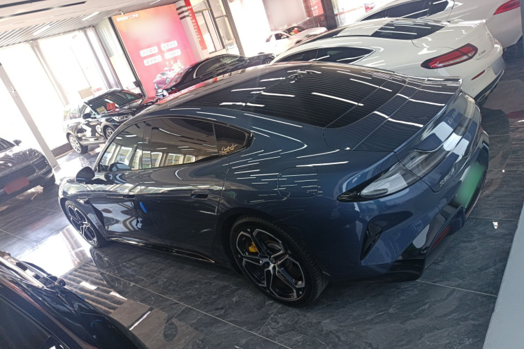 小米汽车 小米SU7 2024款 四驱Max创始版车身外观4