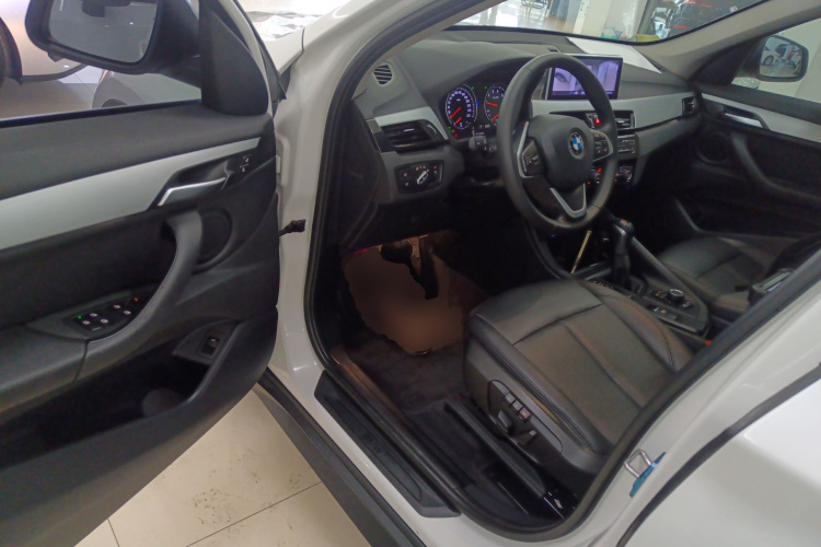 宝马X1 2019款 sDrive20Li 领先型中控内饰7003