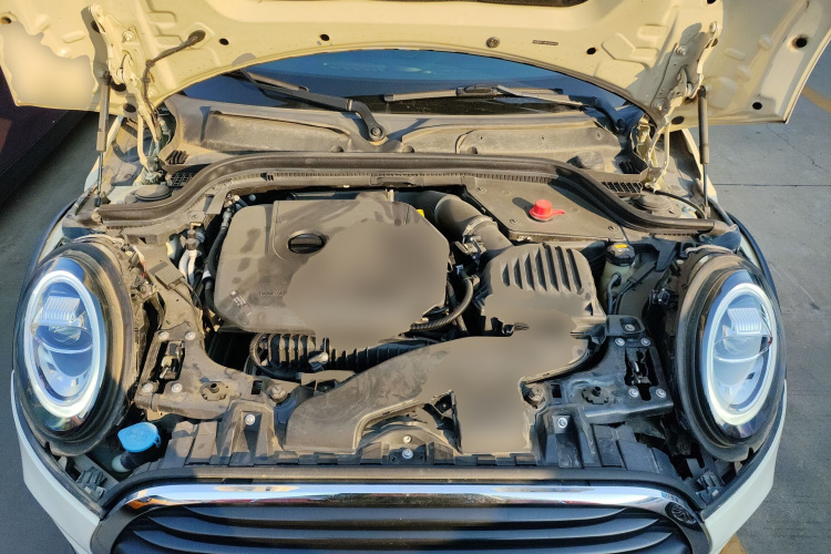 MINI 2018款 1.5T ONE PLUS机舱底盘24
