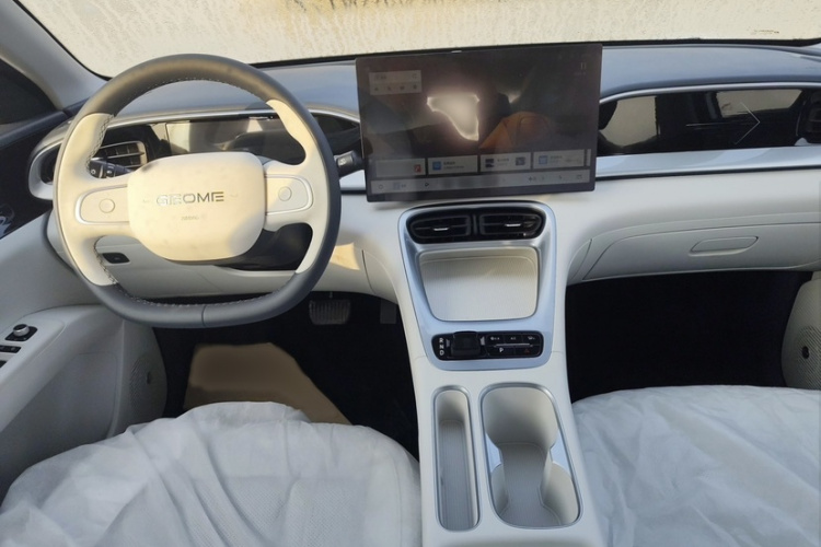 吉利银河 星愿 2025款 310km 梦想版中控内饰7001