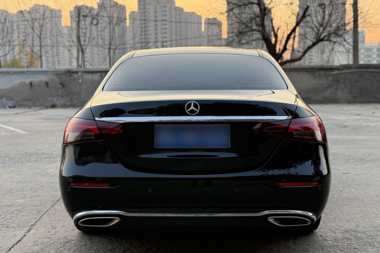 奔驰E级 2021款 E 300 L 尊贵型车身外观6004