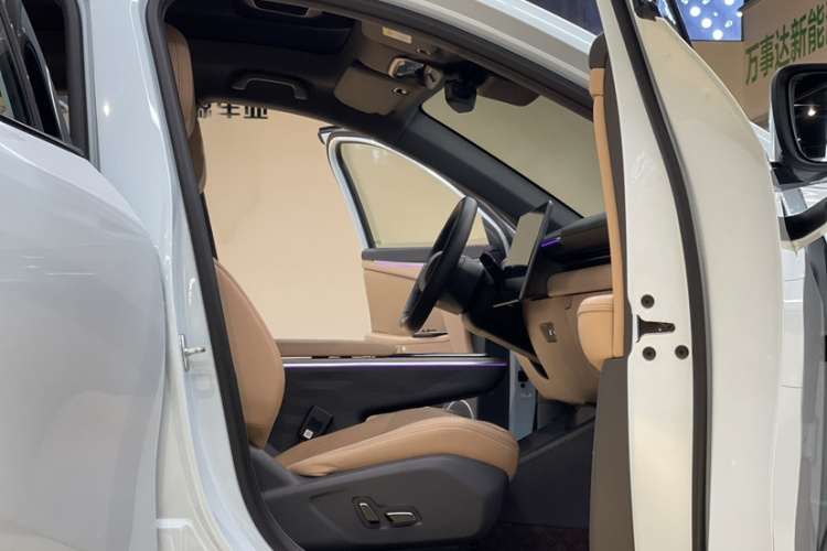 ARCFOX极狐 极狐 阿尔法T5(ARCFOX αT5) 2025款 520 MAX中控内饰7003