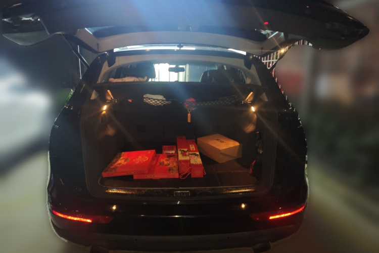 奥迪Q5 2013款 40 TFSI 舒适型中控内饰23