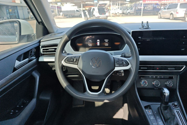 大众 朗逸 2023款 1.5L 自动得逸版中控内饰13